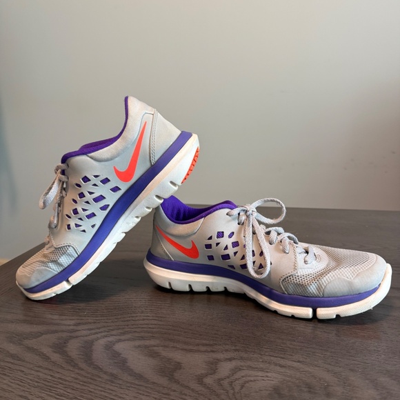 Nike Women's Flex Run 2015 Running Shoe Grey/Orange Size 6,5 - Picture 4 of 8